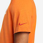เสื้อยืดผู้ชาย Nike Sportswear Somos Familia