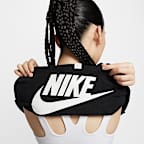 Nike Sportswear Women's Oversized French Terry Shrug