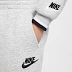 Pants de French Terry Nike Sportswear "Outside the Lines" para niños talla pequeña