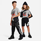 Nike Sportswear Older Kids' T-Shirt