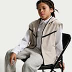 Nike Sportswear Tech Woven bodywarmer voor jongens