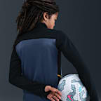 Nike Academy Older Kids' Dri-FIT Long-Sleeve 1/4-Zip Football Drill Top