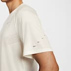 Nike Stride 男款 Dri-FIT ADV 短袖跑步上衣