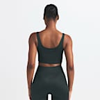 NikeSKIMS Shine Women's Scoop-Neck Bra Top
