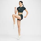 Nike Pro Women's Dri-FIT Short-Sleeve Cropped Graphic Top