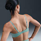 Nike Alate Minimalist Women's Light-Support Padded Convertible Sports Bra