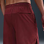 Shorts versátiles Dri-FIT de 18 cm 2 en 1 para hombre Nike Unlimited