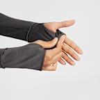 나이키 스위프트 여성 써마 핏 ADV 리플렉티브 액센트 쿼터집 러닝 탑