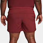 Shorts versátiles sin forro Dri-FIT de 13 cm para hombre Nike Unlimited