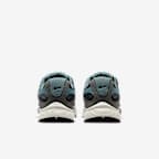 Nike V5 Runner Suede Older Kids' Shoes
