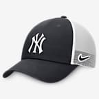 New York Yankees Evergreen Club Men's Nike MLB Trucker Adjustable Hat - Navy