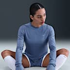 Playera de correr de manga larga de cuello redondo Dri-FIT UV para mujer Nike Swift