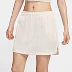 กระโปรงลายทางผ้าแจ็คการ์ดผู้หญิง Nike Sportswear