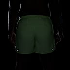 Shorts de correr Dri-FIT de 18 cm con forro de ropa interior para hombre Nike Stride