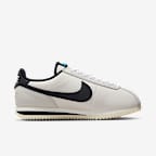 Nike Cortez SE Leather Women's Shoes