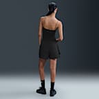 Nike Sportswear Essential szőtt magas derekú, 13 cm-es női oldalzsebes rövidnadrág