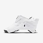 Nike Go FlyEase Easy On/Off Shoes