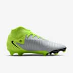 Nike Phantom Luna 2 Academy Multi-Ground High-Top Football Boot