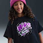Nike Sportswear Big Kids' (Girls') T-Shirt