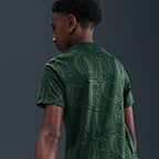 Chelsea FC Academy Pro Nike Dri-FIT mérkőzés előtti futballfelső nagyobb gyerekeknek