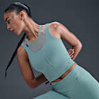 Camisola sem mangas recortada Dri-FIT Nike One Fitted para mulher
