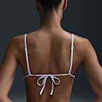 Parte de cima de biquíni em triângulo Nike Swim Essential para mulher