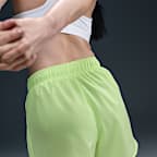 กางเกงวิ่งขาสั้นเอวปานกลางมีซับในผู้หญิง Dri-FIT Nike Tempo