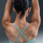 Nike Alate Minimalist Women's Light-Support Padded Convertible Sports Bra