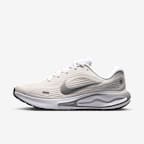 White/Sail/Black/Metallic Silver