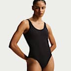 Traje de baño de una pieza con cuello en forma de U con textura Shoreline para mujer Nike Swim