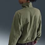 Chamarra con protección UV Repel oversized para mujer Nike Sportswear Everything Wovens