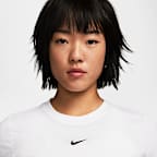 Nike Sportswear Essential Women's Slim-fit Crop T-Shirt