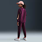 Kylian Mbappé Club Fleece Nike Soccer túlméretezett, kerek nyakkivágású pulóver nagyobb gyerekeknek (lányoknak)