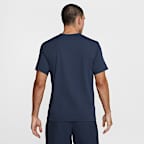 Playera de fitness de manga corta Dri-FIT UV para hombre Nike Hyverse