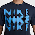 Playera de fitness de manga corta Dri-FIT UV para hombre Nike Hyverse