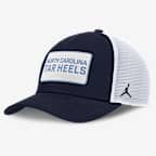 Gorra de rejilla universitaria marca Nike Jordan ajustable para hombre North Carolina On-Field Rise - Azul marino