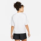 เสื้อยืดผู้หญิงทรงหลวม Nike Sportswear