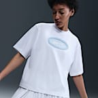 Playera de manga corta holgada con gráfico para mujer Nike Sportswear