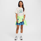 Nike Sportswear Girls' T-Shirt