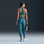 Leggings tiro alto de 7/8 con bolsillos para mujer Nike One