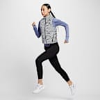 Chaleco de correr Therma-FIT ADV reflejante para mujer Nike Swift