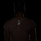 Nike Dri-FIT Run Division 女款短袖跑步上衣