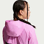 Chamarra Repel con gorro para niños talla grande Nike Sportswear Windrunner