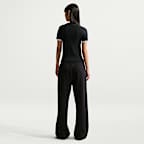 Nike Sportswear Dar Kesimli Kısa Kollu Kadın Üstü