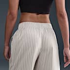 Nike Sportswear Chill Poplin Women's Mid-Rise Loose Striped Trousers