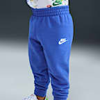 Conjunto de playera y pants Reveal estampado infantil Nike Sportswear