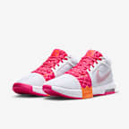 LeBron Witness 8 EP Basketball Shoes