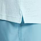 เสื้อเทรนนิ่งเด็กโต Nike Dri-FIT Miler (ชาย)