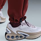 Pants de tejido Fleece con dobladillo abierto para hombre Nike Tech