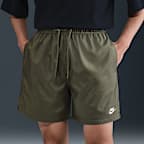 กางเกงขาสั้น Flow ผู้ชายแบบทอ Nike Club